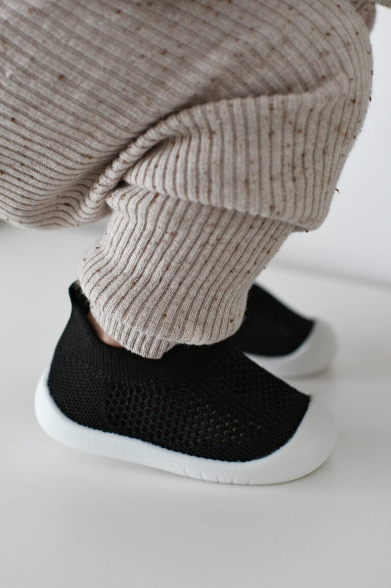 Slip-on Mesh Shoe